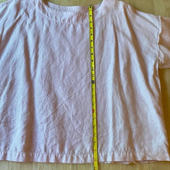 bryn Walker Light Pink Linen Short Sleeve Top - Picture 7 of 10